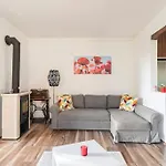 Erika's House. Appartement Erd