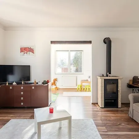 Erika's House. * 에르드