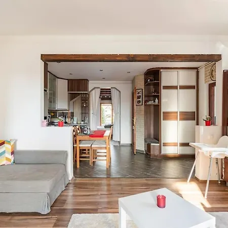 아파트 Erika's House. *