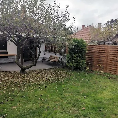 Erika's House. 아파트 *