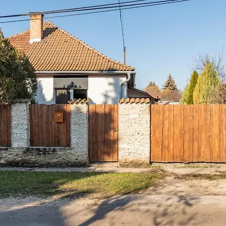 Erika's House. * 에르드