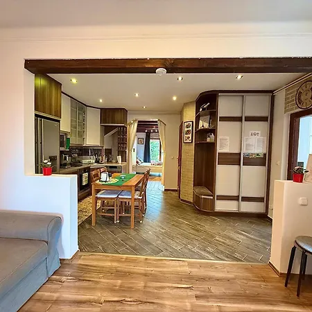 公寓 Erika's House. 埃尔德