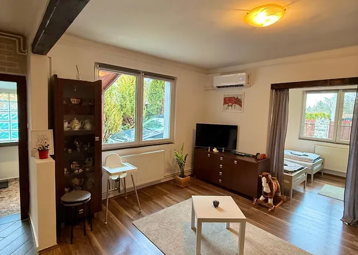 Erika's House. 아파트 *